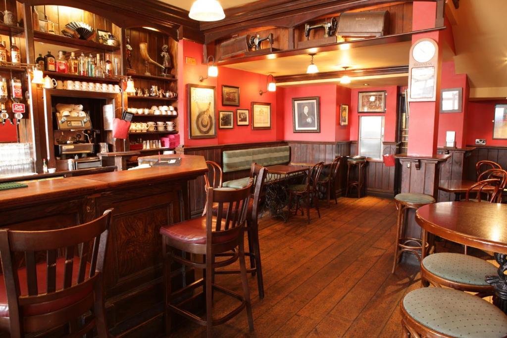 Crotty'S Pub & Accommodation Kilrush Eksteriør bilde